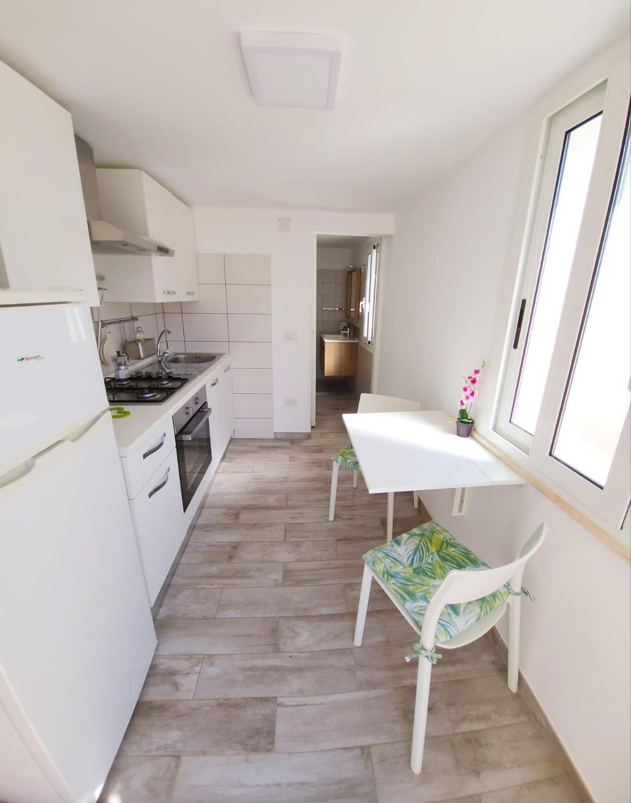 Casa Al Mare Orchidea - Motoparking - Wifi Free - Ac Cala Gonone Exterior photo