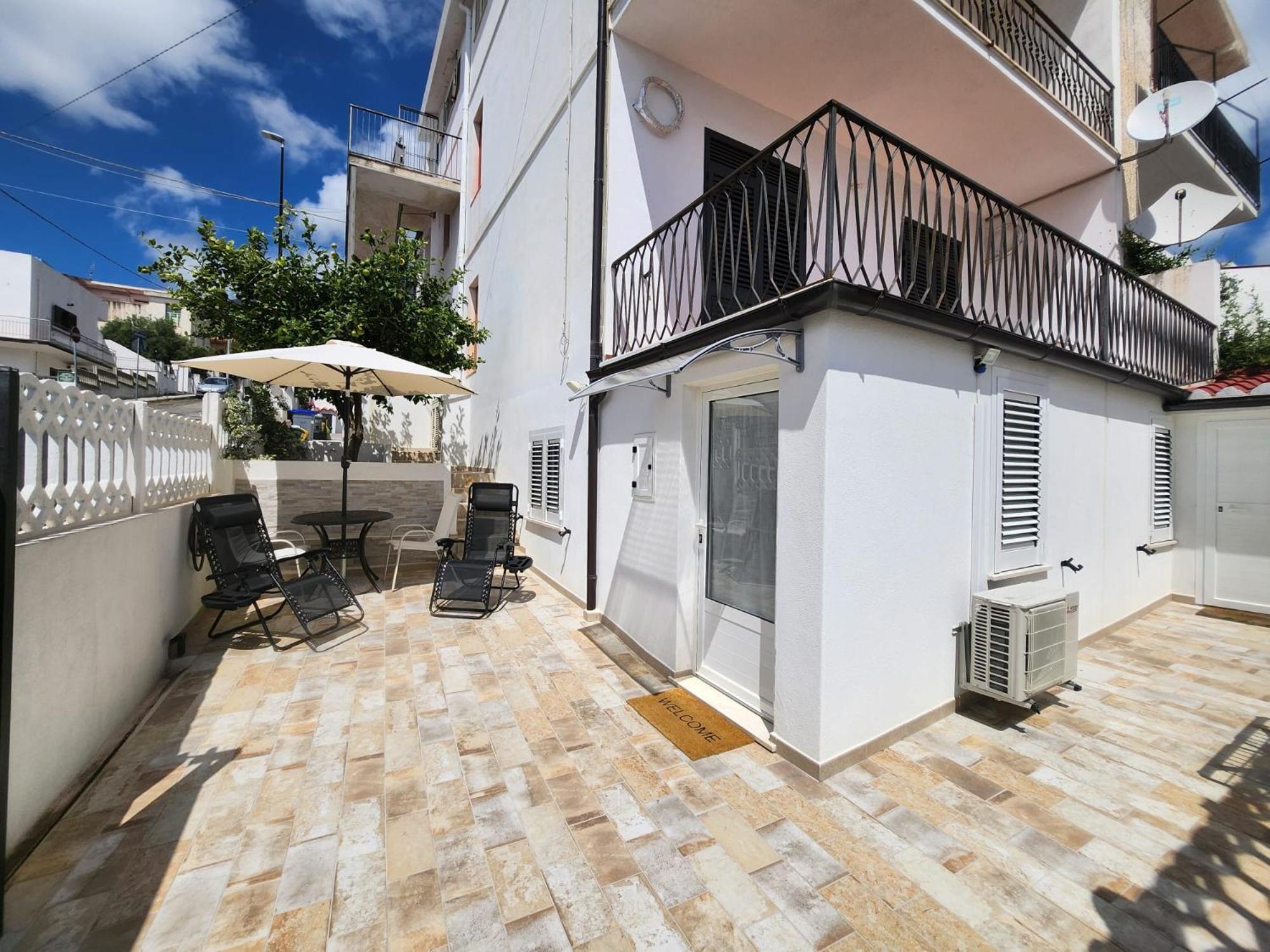 Casa Al Mare Orchidea - Motoparking - Wifi Free - Ac Cala Gonone Exterior photo